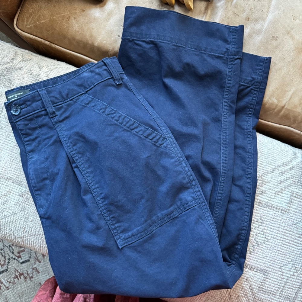 Banana Republic Authentic Chino Barrel Pant in NAVY Size 12 - Picture 5 of 8